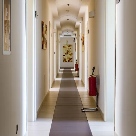 Seven & Hostel