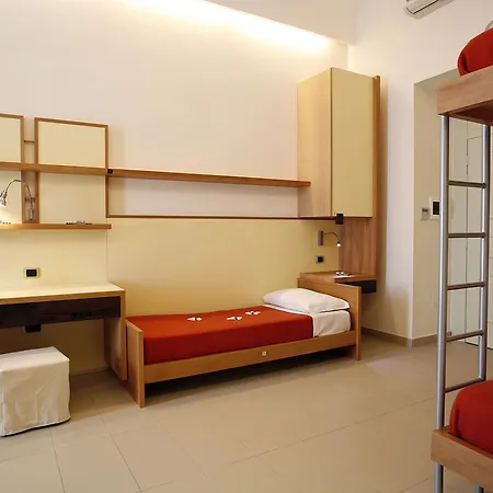 Hostel Seven & *