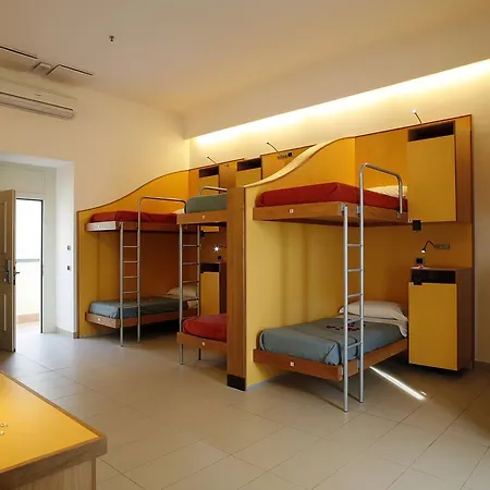 Seven & Hostel