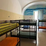 Seven & Hostel *