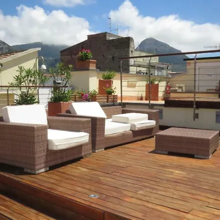 赛门客房旅馆 旅馆