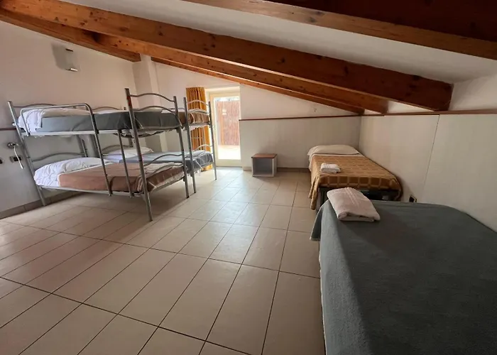 Seven & Хостел